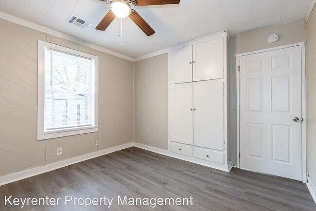 Building Photo - 3 br, 1 bath House - 443 S 53rd West Ave