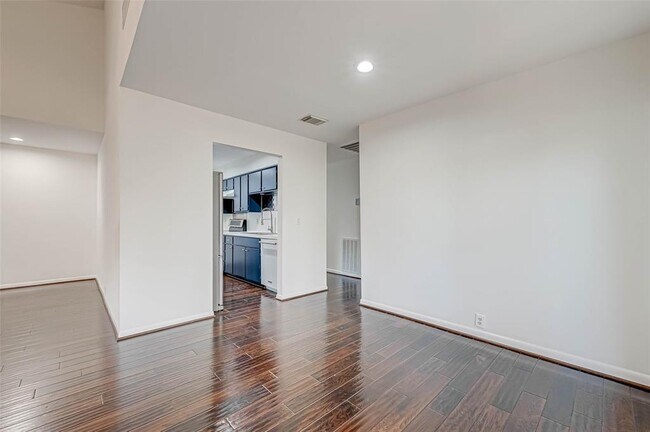 Building Photo - 1502 Prairie Grove Dr