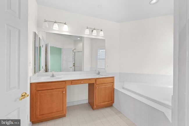 Building Photo - 24954 Calcite Pl