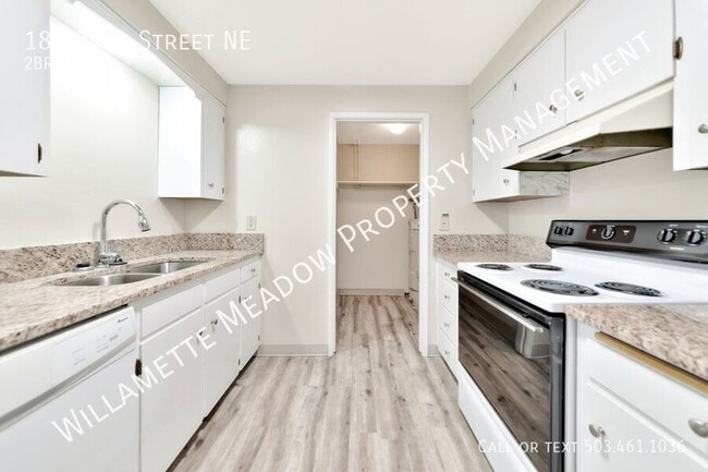 Building Photo - 181 25th St NE