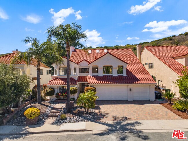 Building Photo - 6143 Lake Lindero Dr