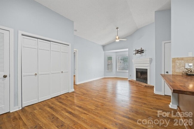 Building Photo - 4130 Charlotte Hwy
