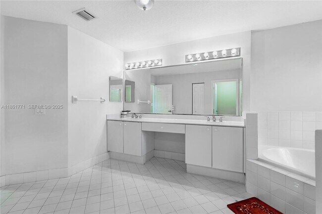 Building Photo - 11552 NW 69th Terrace