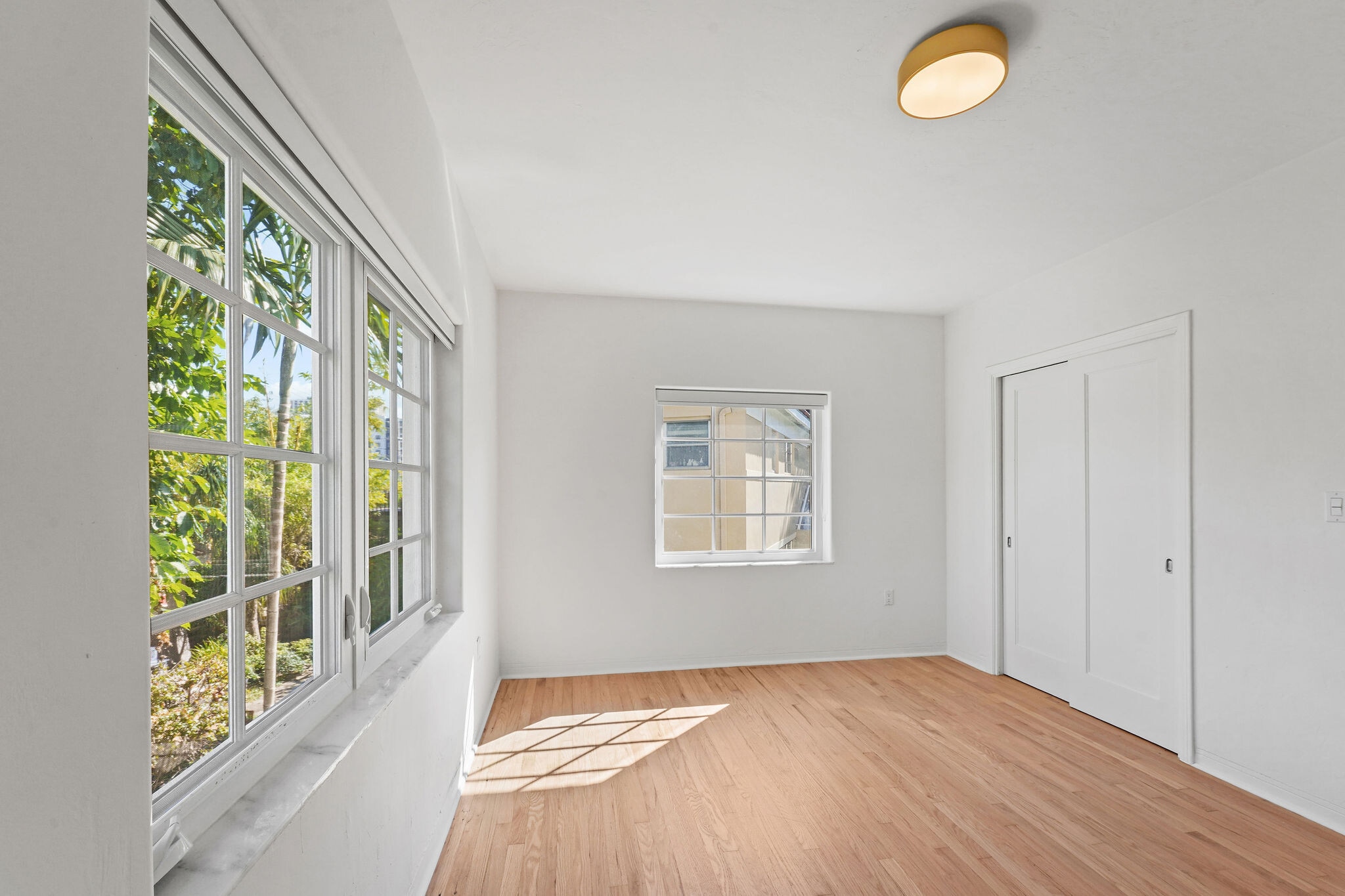 Building Photo - 3705 Ponce de Leon Blvd