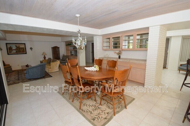 Building Photo - 31 Alviso Dr