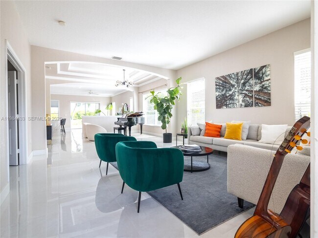 Building Photo - 903 NW 167th Ave