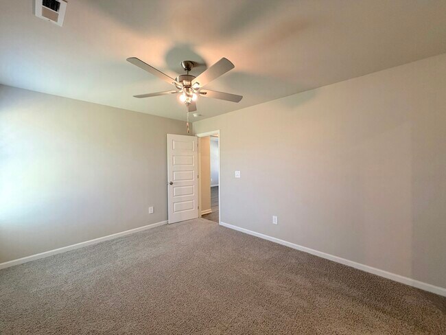 Building Photo - 107 Olde Hearth Rd