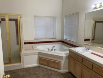 Building Photo - 93720 zip Willow and Nees