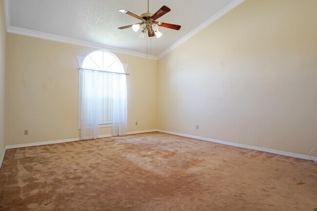 Building Photo - 458 Lytton Cir