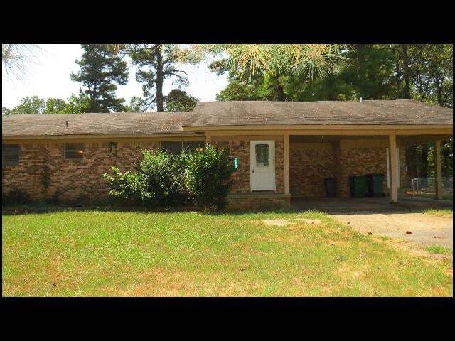 Primary Photo - 9900 Pinnacle Valley Rd