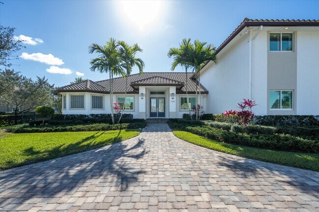 Building Photo - 15880 Barnstormer Ct