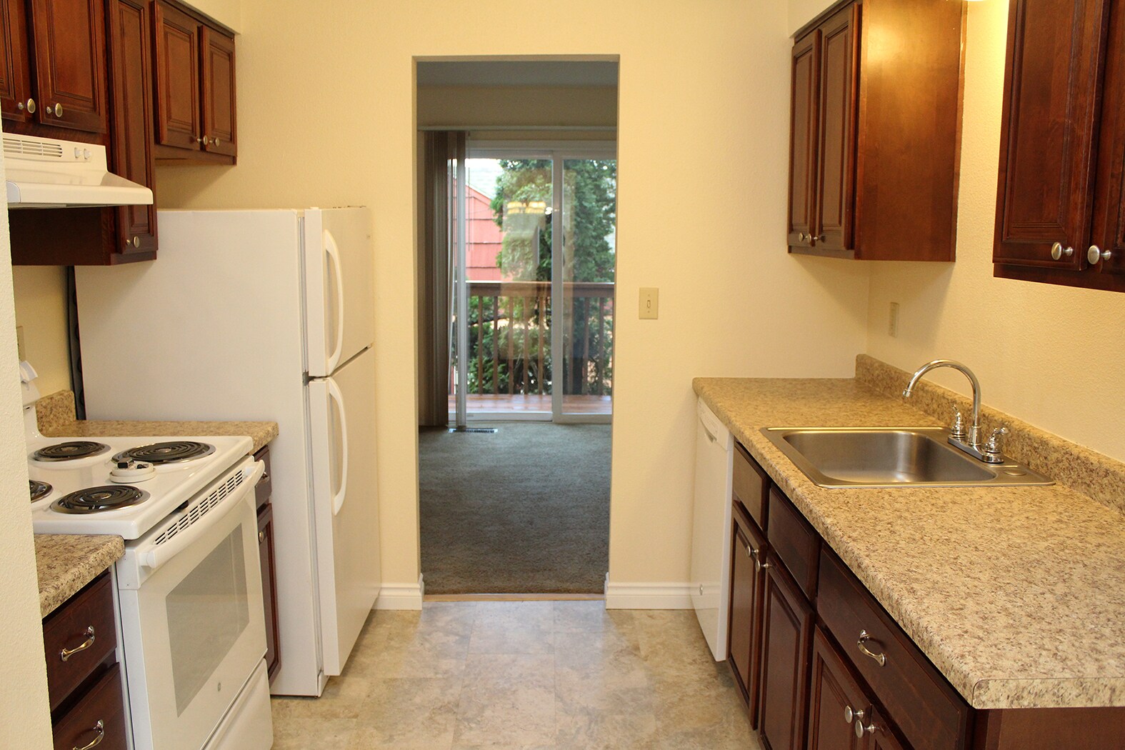 Building Photo - 3805-3805 SE Cesar Estrada Chavez Blvd