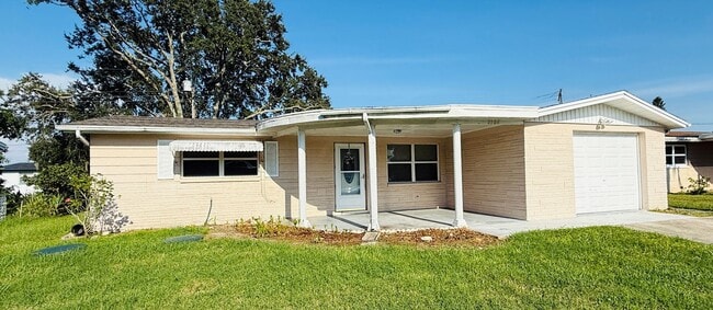 Primary Photo - 3 Bed and 1.5 Bath