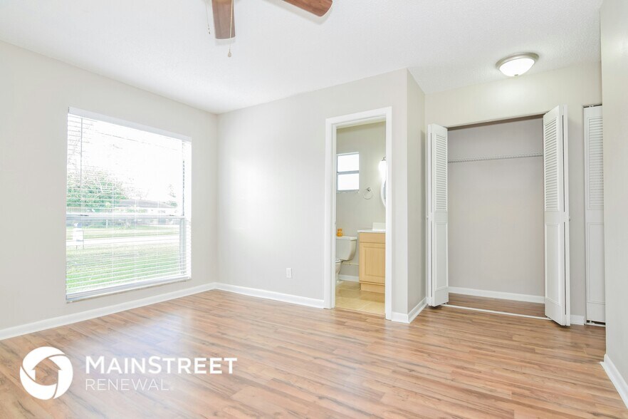 Building Photo - 521 Florida Cir S