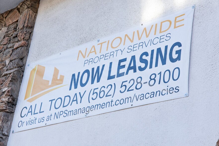 Building Photo - 453 Gaviota Ave