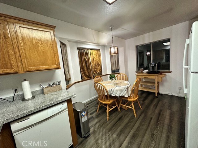 Building Photo - 33010 Donner Ln