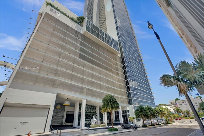 Building Photo - 1100 Biscayne Blvd