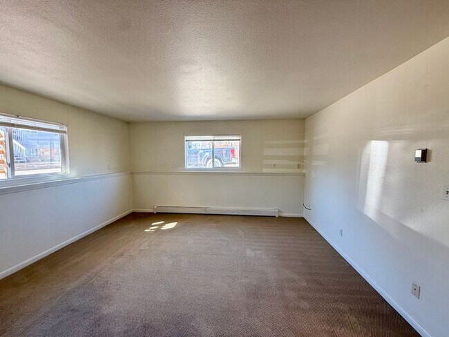 Building Photo - Limited-Time Offer: 2 Weeks Free! 2-Bed, 1-Bath Garden Apartment in Johnstown – Utilities Included