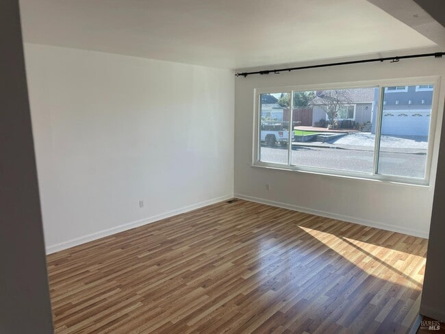 Building Photo - 104 Rene Dr