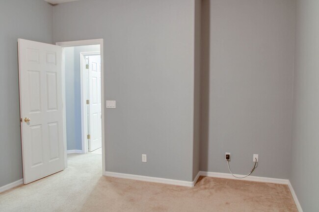 Building Photo - 805 Bainbridge Loop