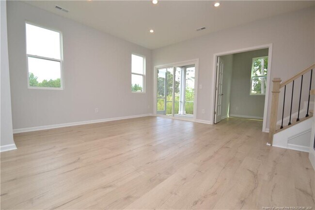 Building Photo - 1226 Bessie Ct