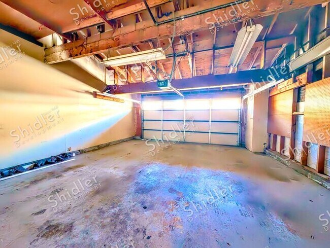 Building Photo - 1991 Central Ave