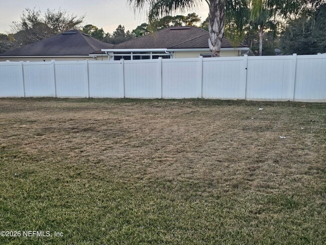 Building Photo - 1876 Creekview Dr