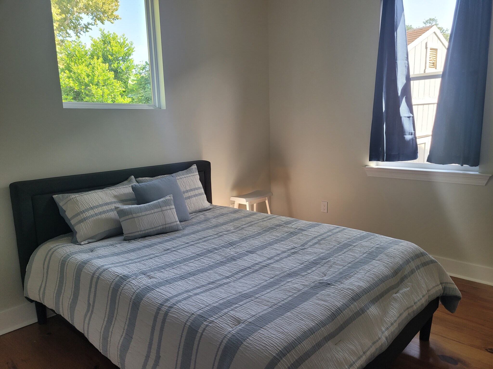 master bedroom - 2821 Dryades St