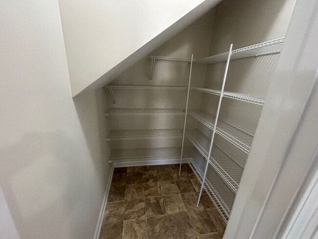 Building Photo - 224 Jerri Ln