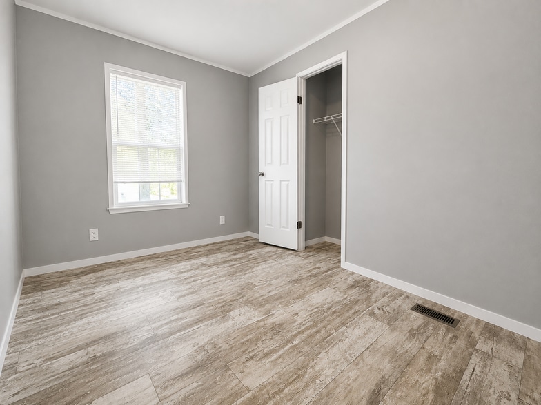 Building Photo - 11827 Cascade Cir