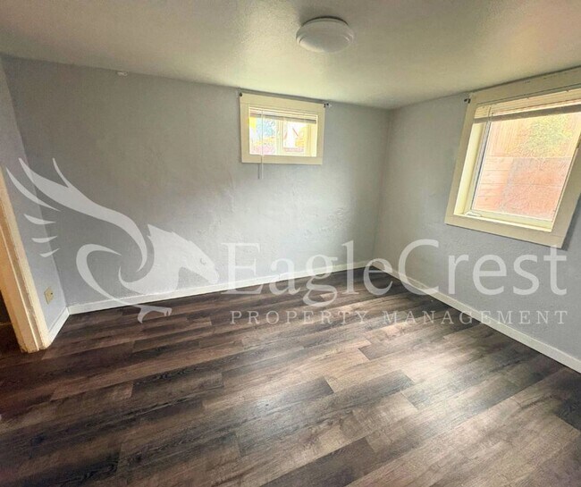 Building Photo - 127SW6