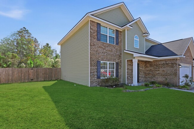 Building Photo - 4 Bedroom Griffin Park Home on Quiet Cul-de-Sac