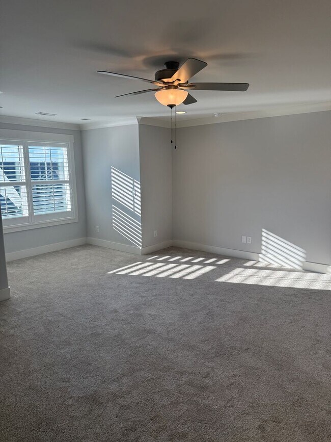 Building Photo - Ready to Rent in Barnsley Park