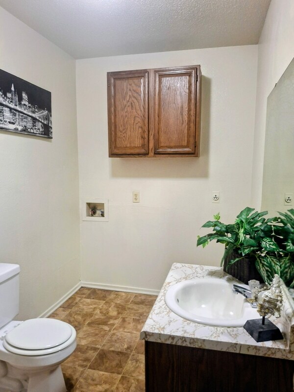 Building Photo - 1409 Paseo Del Oro