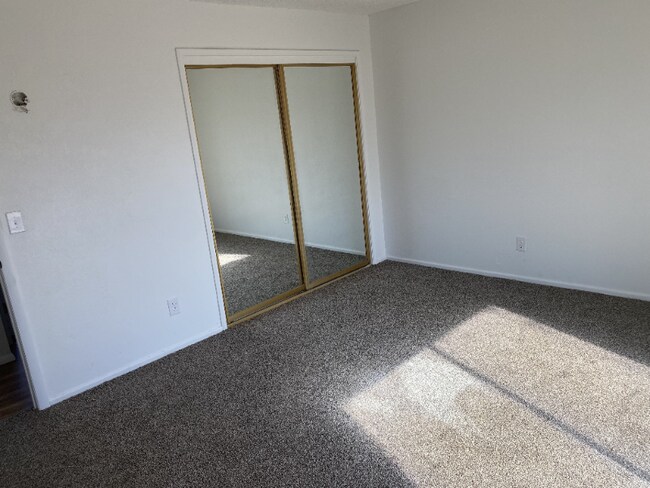 Building Photo - 3871 W Mars St