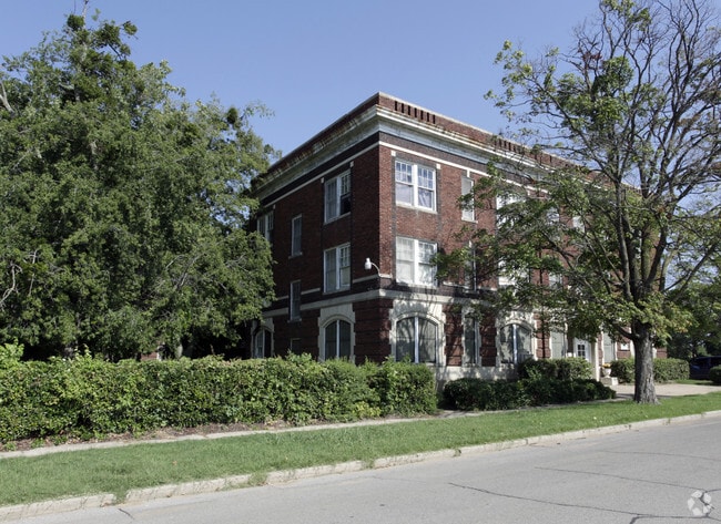 Building Photo - Georgian Terrace Apartments