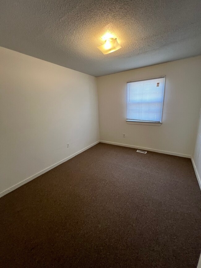 Building Photo - 414 Timmy Ln