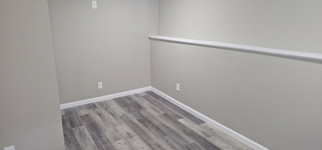 Building Photo - Move in special - Newly Renovated SF in North KC