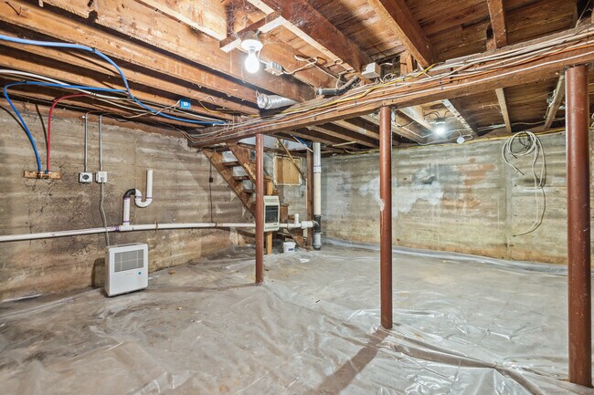 Building Photo - 61 Boys Ave
