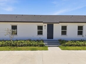 Building Photo - 195 Rotonda Blvd W