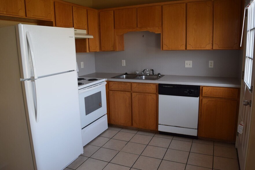 Building Photo - 4506 Deek Dr