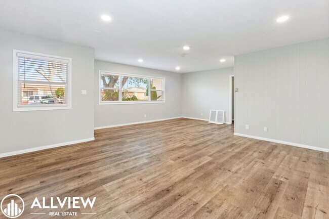 Building Photo - *NEW MOVE-IN SPECIAL | $1000 OFF FIRST MON...
