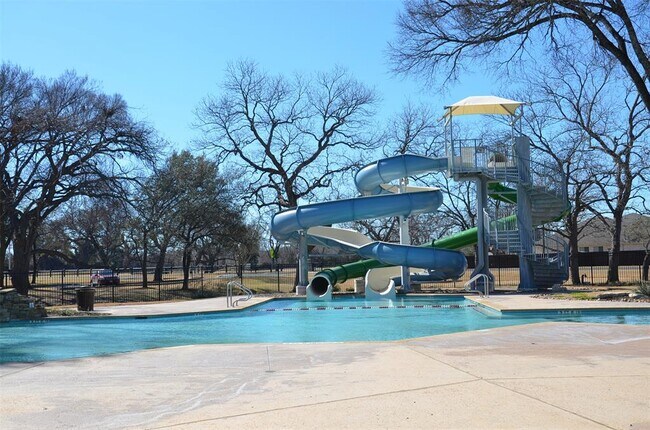 Building Photo - 16304 Kicking Bird Dr