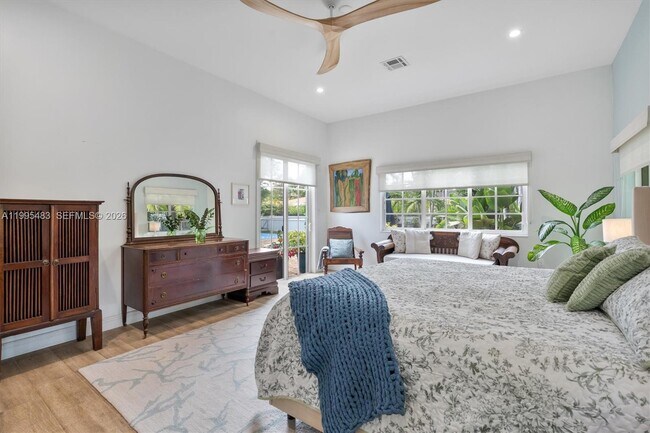 Building Photo - Northeast 5th Avenue Road, Miami Shores, FL 33138 - 5 BR 4 BA single-family home