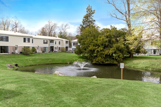 Building Photo - 53 Lawson Ln