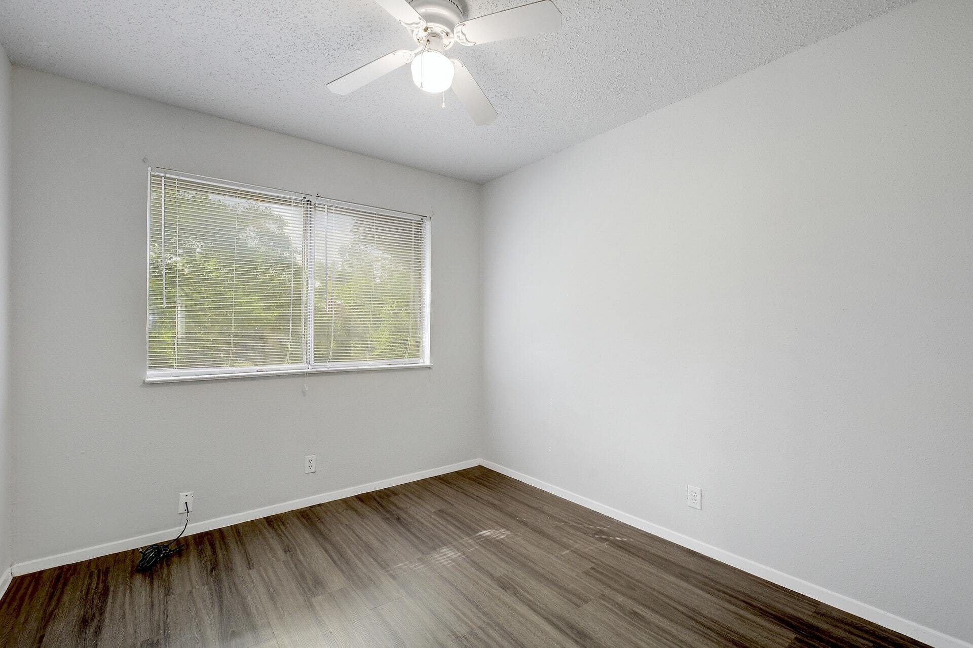 Building Photo - 5905 Hidden Valley Trail