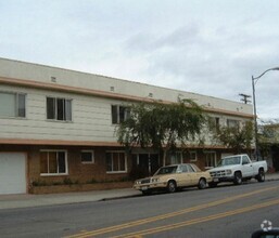 Building Photo - East Village Condo *Manager's Special - $1...
