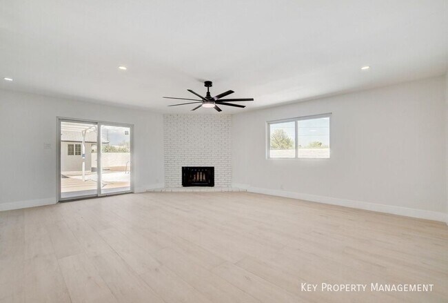 Building Photo - 3962 Euclid St