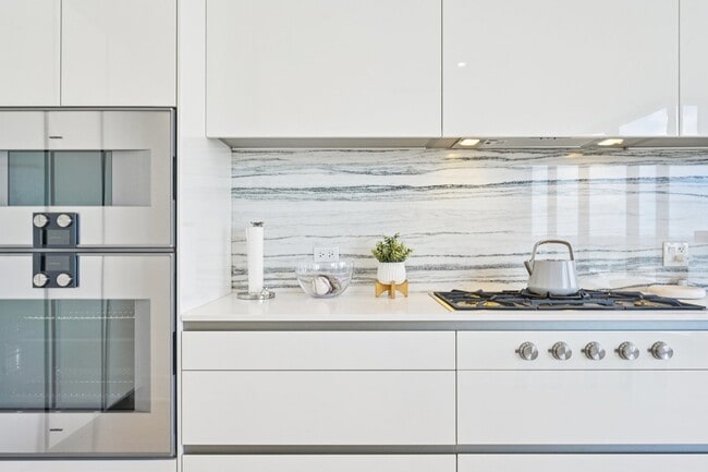 Building Photo - 363 E Wacker Dr