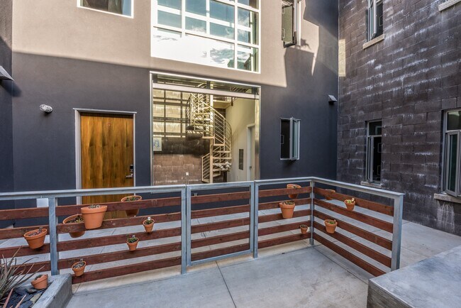 Building Photo - 3586 Adams Avenue, Unit 05